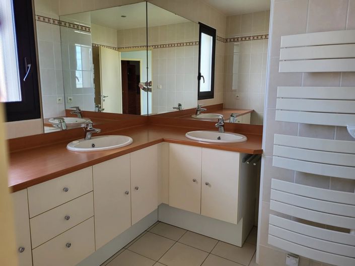 Image No.13-5 Bed House for sale