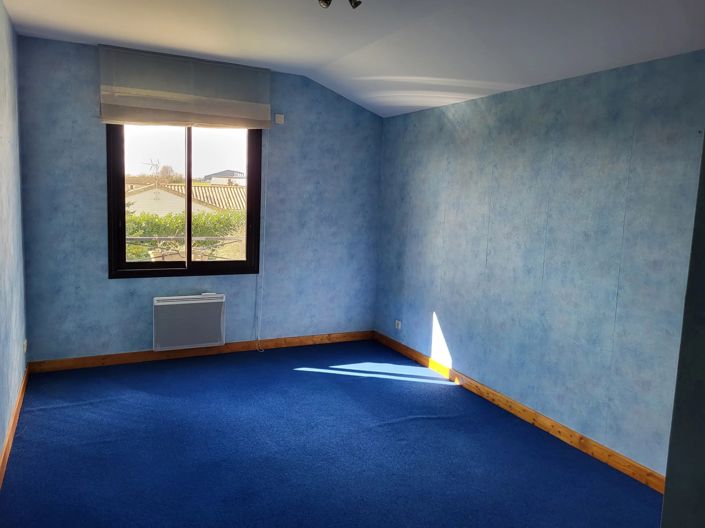 Image No.15-5 Bed House for sale