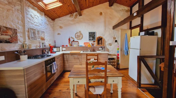 Image No.12-8 Bed House for sale