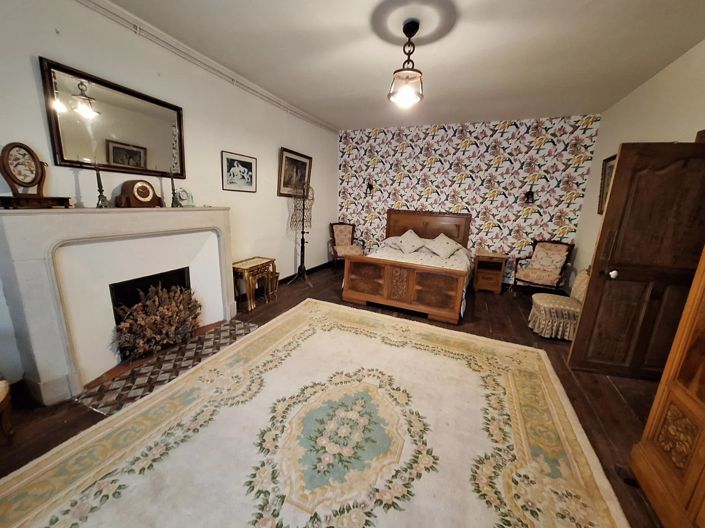 Image No.15-6 Bed House for sale