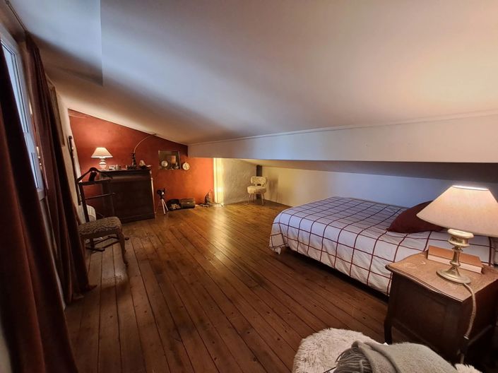 Image No.10-4 Bed House for sale