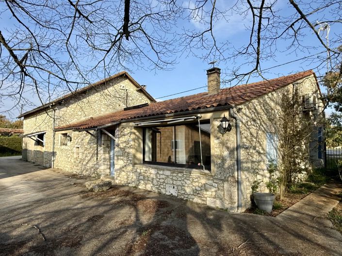 Image No.2-4 Bed House for sale