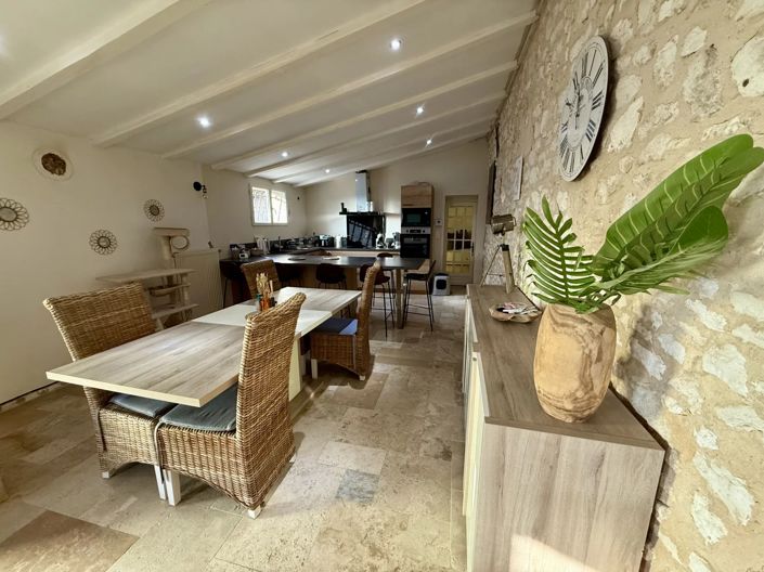 Image No.7-4 Bed House for sale