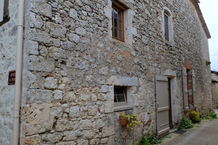 Image No.1-4 Bed Village House for sale