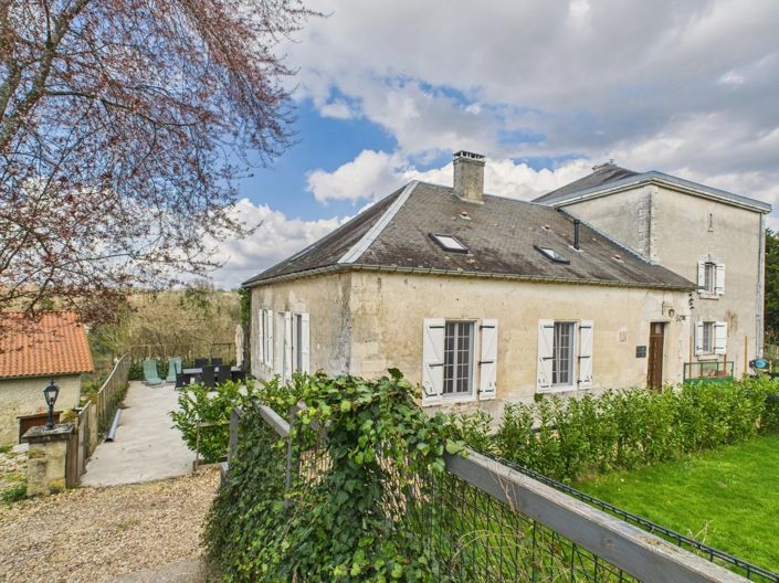 Image No.2-Maison de 7 chambres à vendre à Saint-Méard-de-Drône