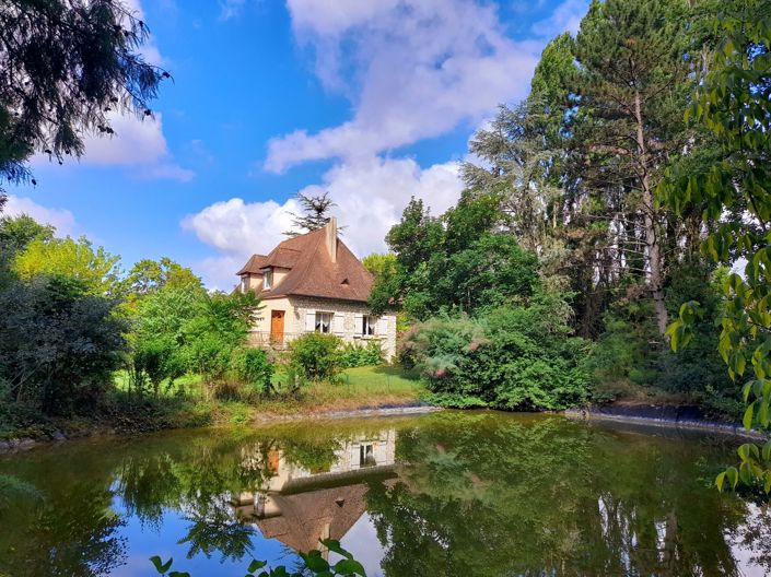 Image No.1-3 Bed Village House for sale
