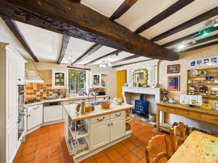 Image No.4-5 Bed Village House for sale