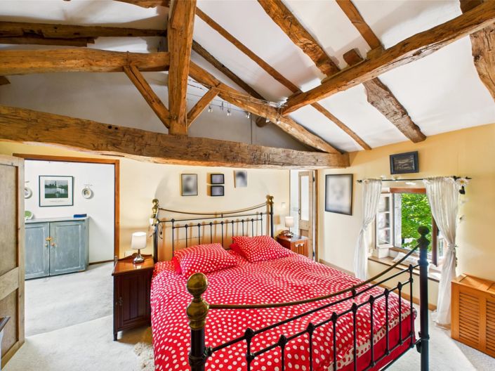 Image No.5-5 Bed Village House for sale