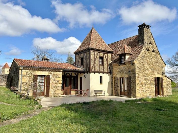Image No.1-4 Bed House for sale