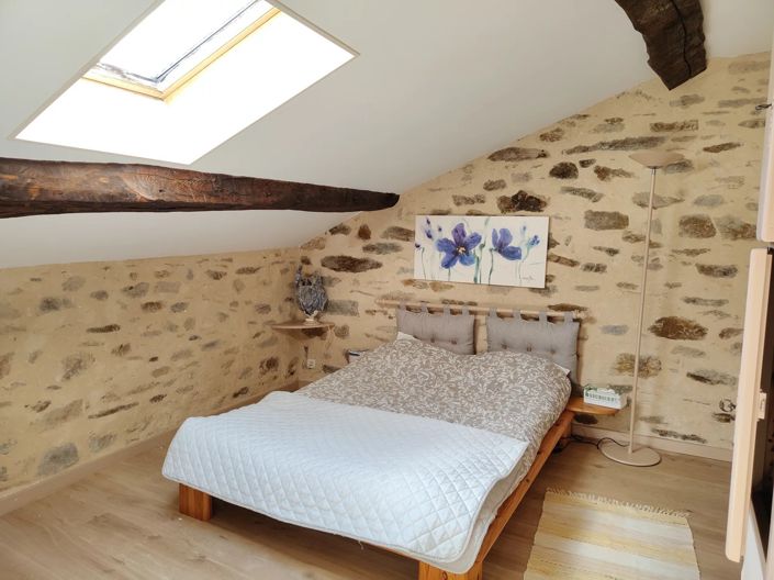 Image No.9-2 Bed House for sale