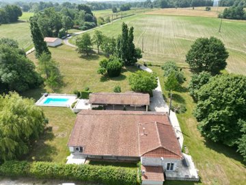 1 - Charente, House