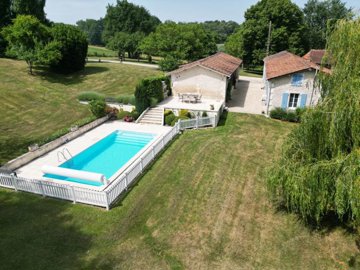 1 - Charente, House