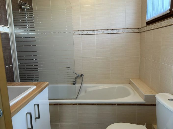 Image No.13-3 Bed House for sale