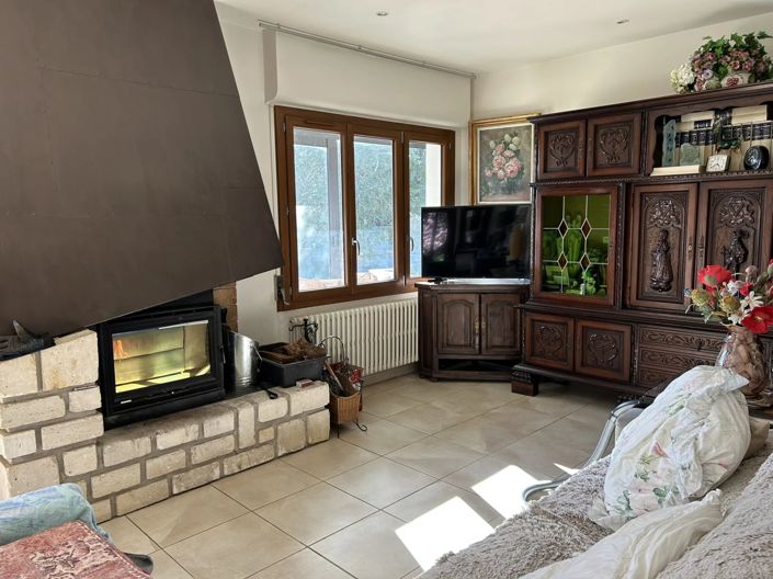 Image No.3-3 Bed House for sale