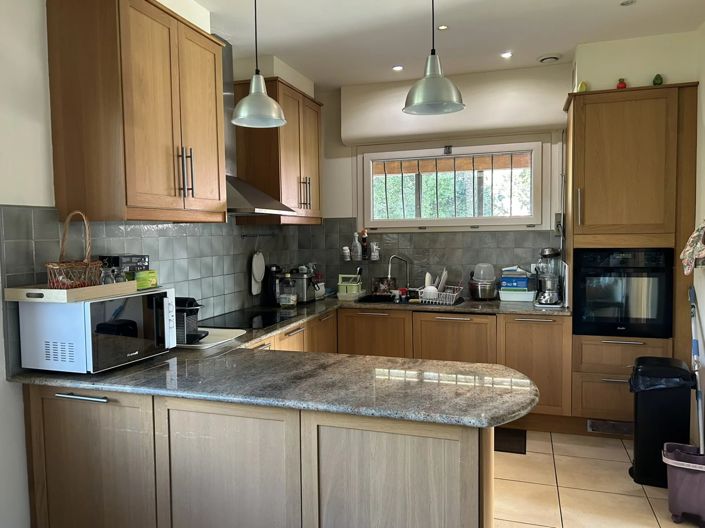 Image No.4-3 Bed House for sale