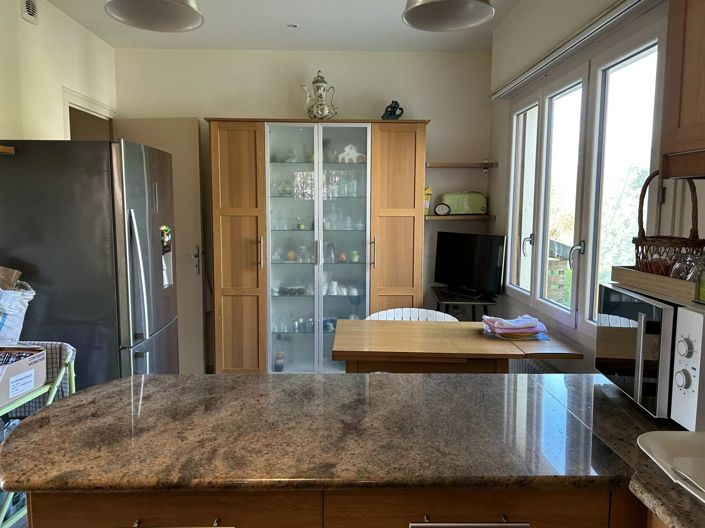 Image No.6-3 Bed House for sale