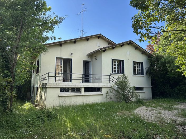 Image No.1-4 Bed House for sale
