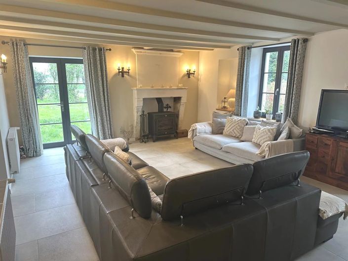 Image No.6-4 Bed House for sale