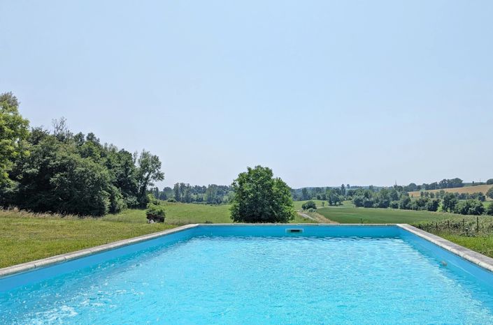 Image No.13-2 Bed House for sale