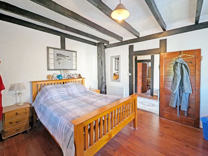 Image No.6-2 Bed House for sale