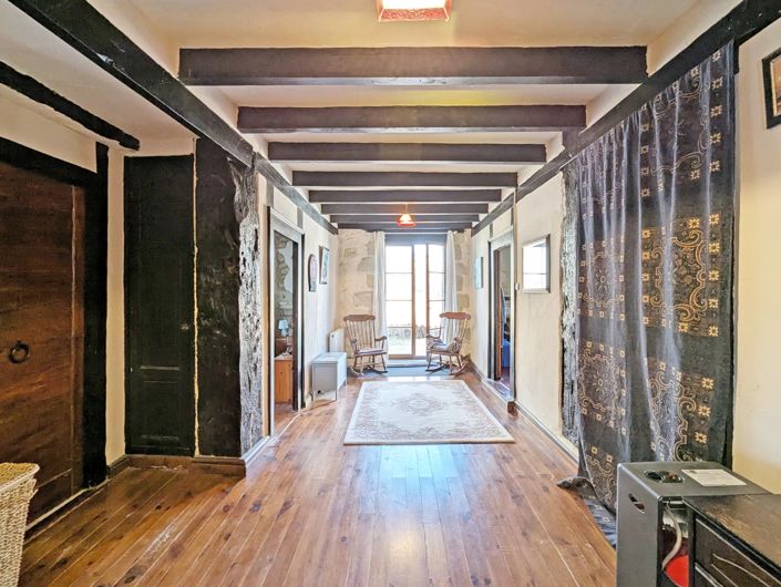 Image No.9-2 Bed House for sale