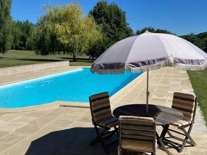 Image No.2-4 Bed House for sale