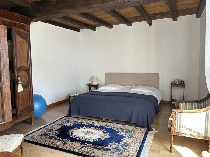 Image No.8-4 Bed House for sale