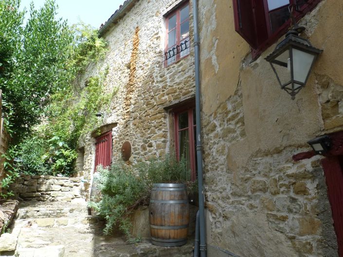 Image No.1-12 Bed House for sale