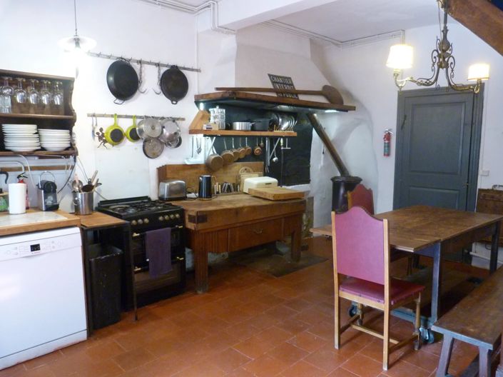 Image No.14-12 Bed House for sale