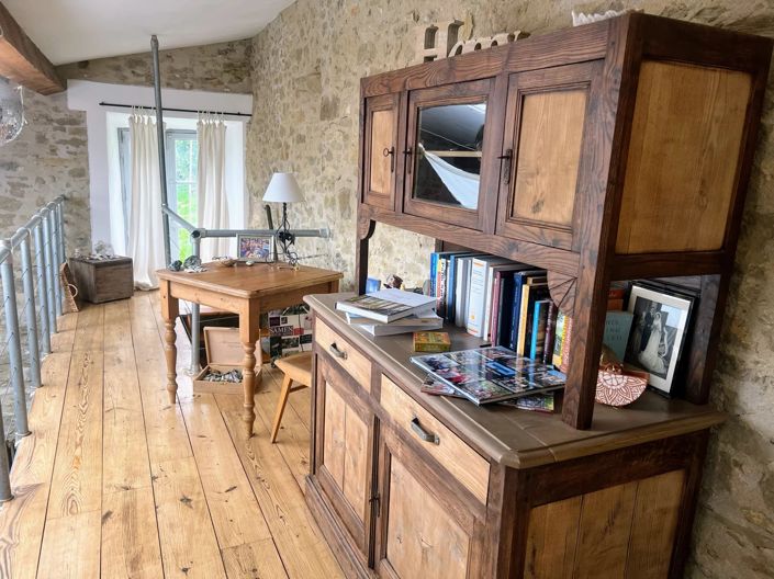 Image No.4-12 Bed House for sale