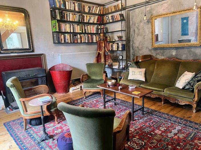 Image No.2-12 Bed House for sale