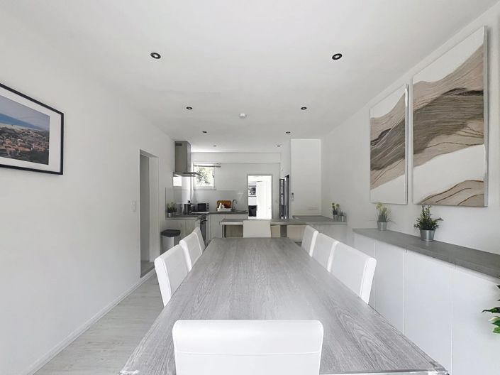 Image No.3-5 Bed House for sale