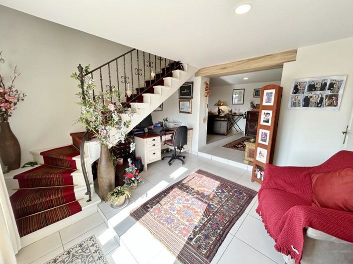 Image No.9-4 Bed House for sale