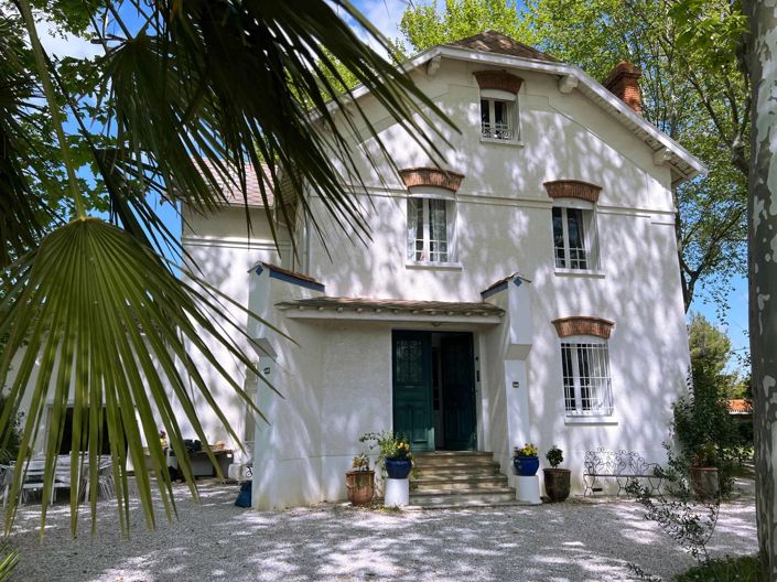 Image No.1-5 Bed House for sale