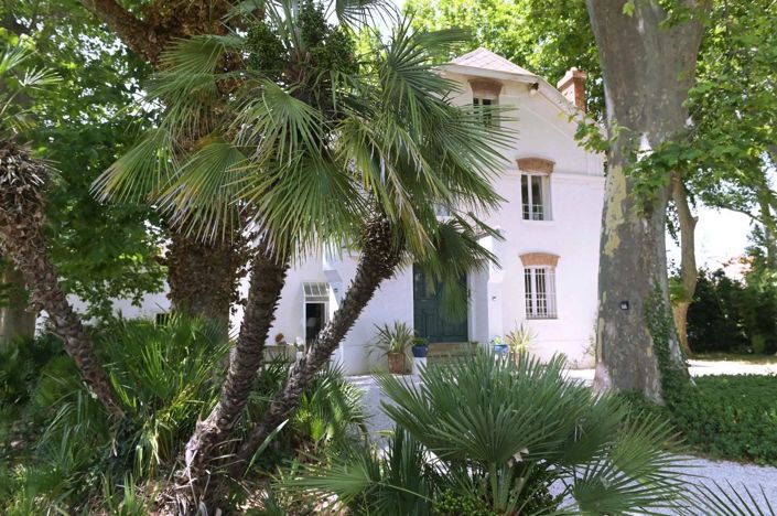 Image No.1-7 Bed House for sale