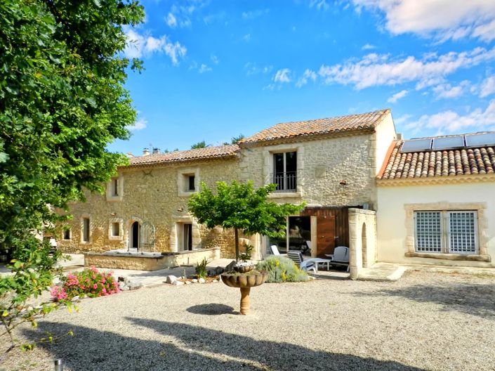 Image No.1-6 Bed House for sale