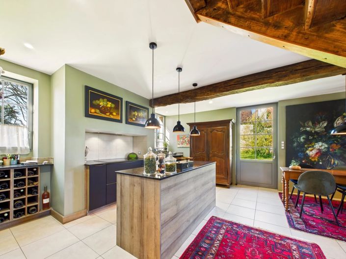 Image No.8-4 Bed Village House for sale