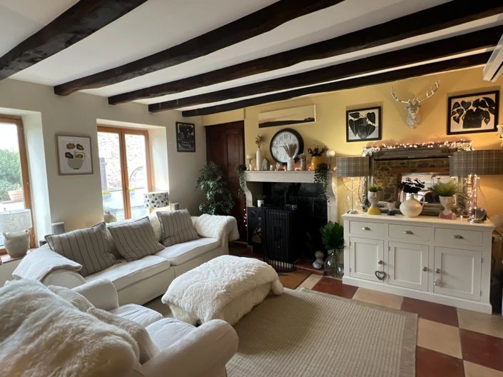 Image No.6-2 Bed House for sale