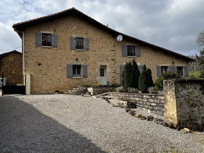 Image No.1-Maison de 3 chambres à vendre à Confolens