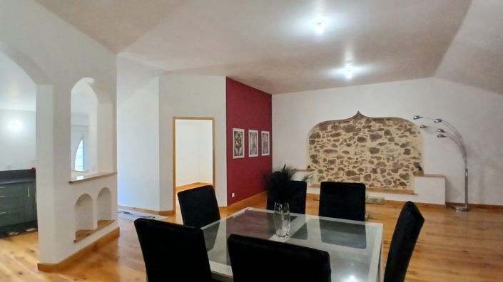 Image No.7-3 Bed House for sale