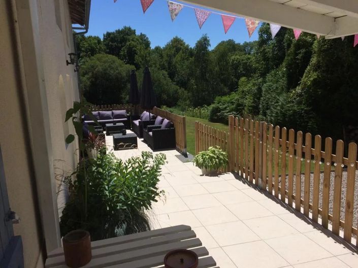 Image No.12-7 Bed House for sale