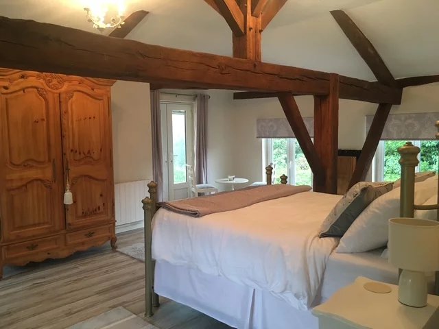 Image No.8-7 Bed House for sale