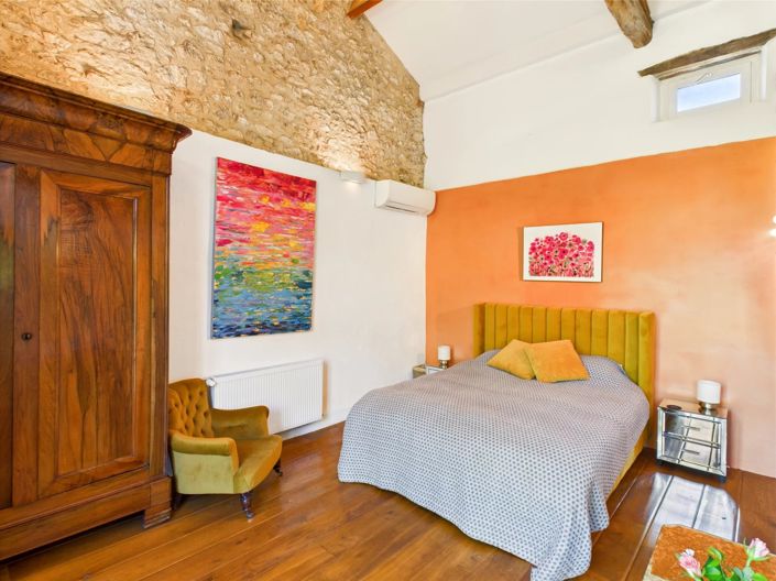 Image No.8-4 Bed House for sale