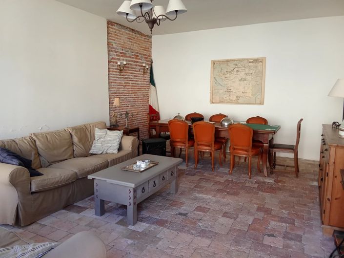 Image No.5-Maison de village de 2 chambres à vendre à Lussac-les-Églises