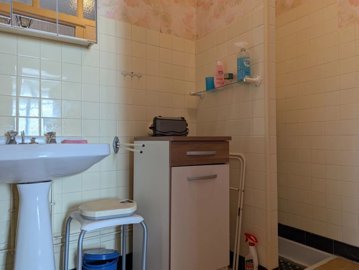 62de6bcdfb17f4de036d04b39407c65a7f3272dd9f192