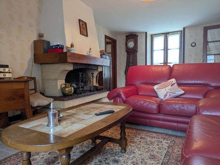 Image No.4-4 Bed Village House for sale