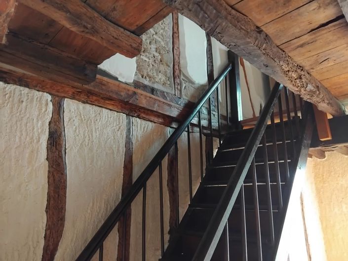 Image No.12-8 Bed House for sale