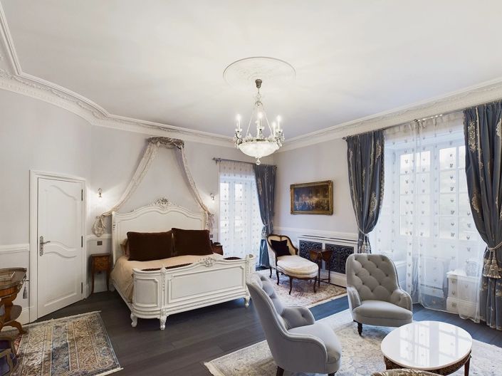 Image No.11-5 Bed House for sale