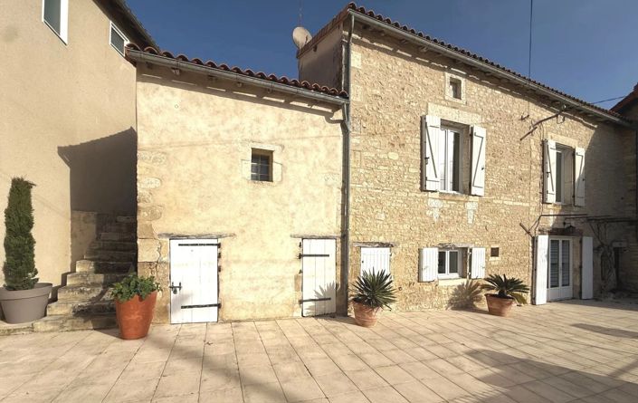 Image No.1-3 Bed House for sale