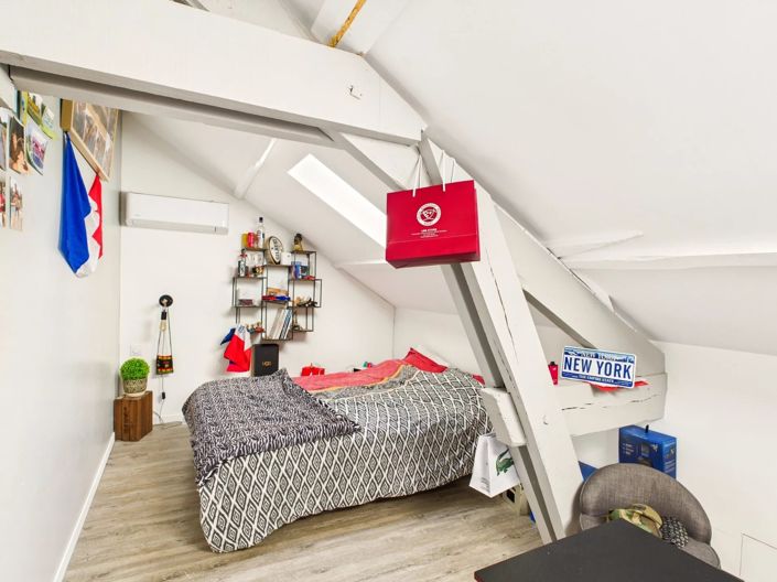 Image No.10-3 Bed House for sale